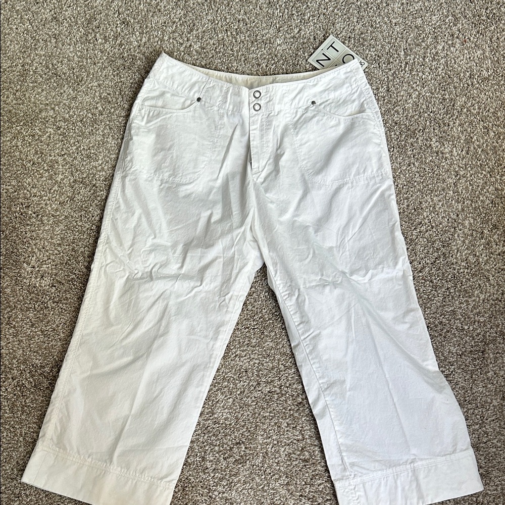 NWT Nomadic Traders White Capris size 12